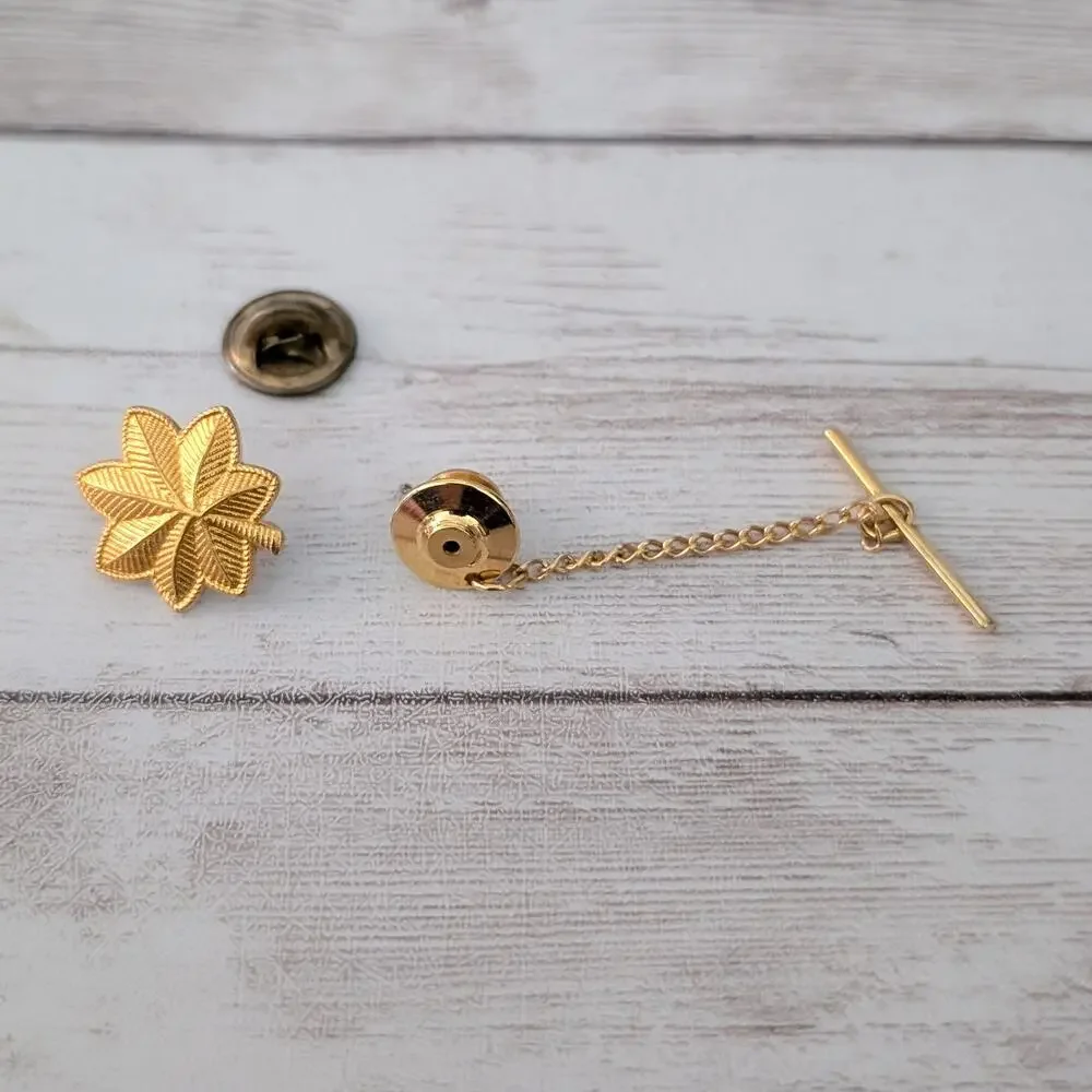 Vintage Tie Tack / Pin - Major Oak Leaf - Gold Tone